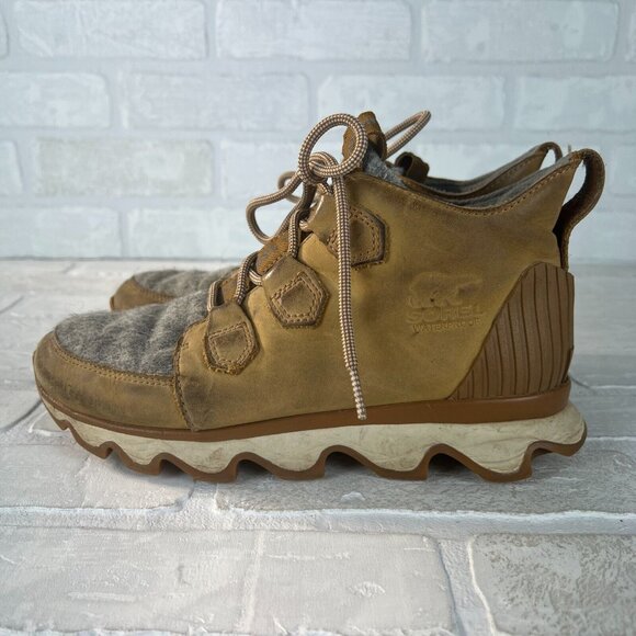 Sorel Kinetic Caribou Snow Boots Womens 7.5 Light Brown Leather Gray Waterproof - Picture 4 of 16